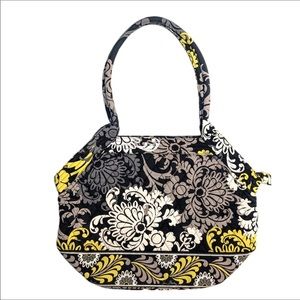 Vera Bradley - Baroque. Winter 2010.
Black/Green/Gray/White-Excellent Condition